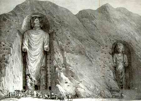 Estátuas da região afegã de Bamiyan, antes de serem dinamitadas por fanáticos