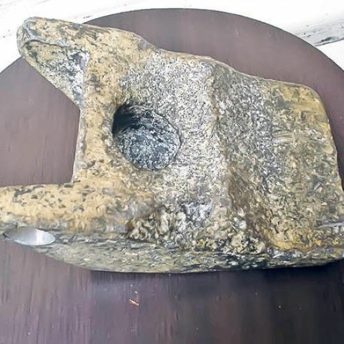 Peça de alumínio de 20 mil anos